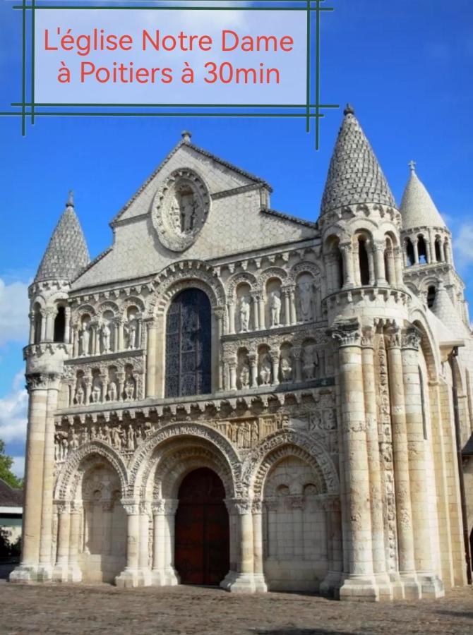 Gite De Charme Dans Un Cadre Calme Et Reposant Châtellerault المظهر الخارجي الصورة